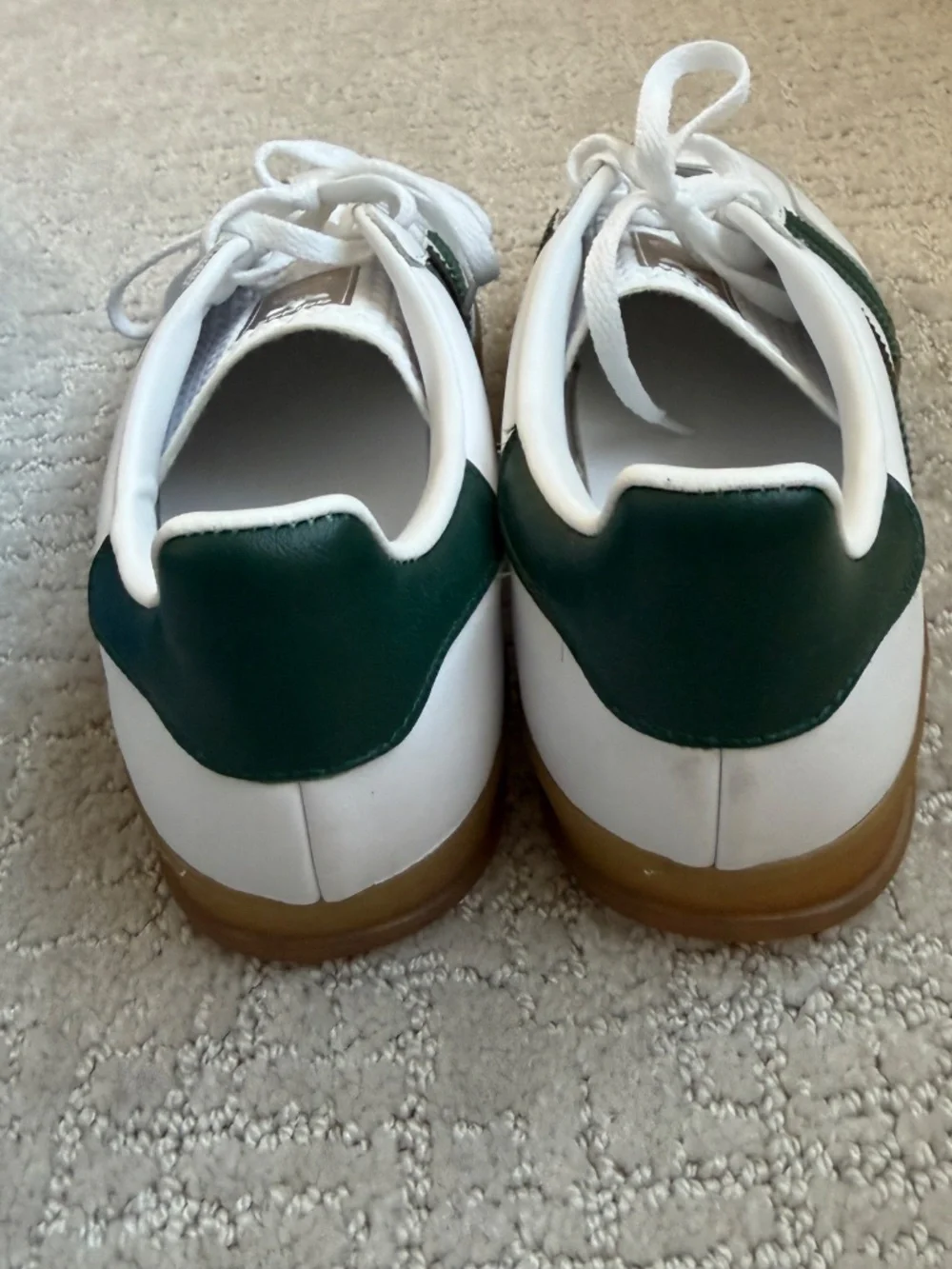 NWT Adidas Originals Gazelle Indoor gum sole sneakers in white and green - Picture 10 of 12